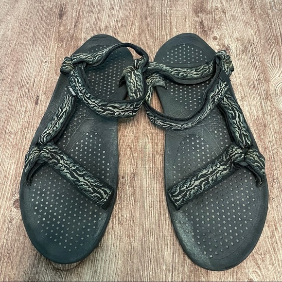 Teva\'s Universal Strappy Sandal Men\'s Size 14